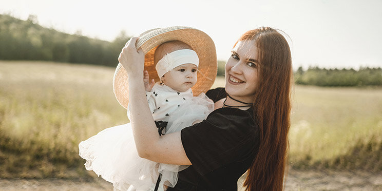 Лето — высокий сезон для фотографов и популярный период для любительских фотосессий. Главное — зарядиться хорошим настроением, выбрать интересную локацию и совладать с освещением.