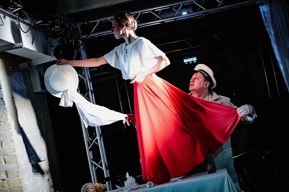    Здесь только писатель Грин и его муза. На сцене - дуэт Александра Гришина и Дарьи Семеновой. / Фото предоставлено театром