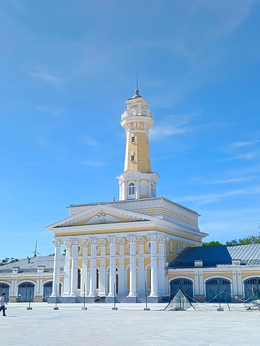 Пожарная каланча. Наверное, самая красивая в России