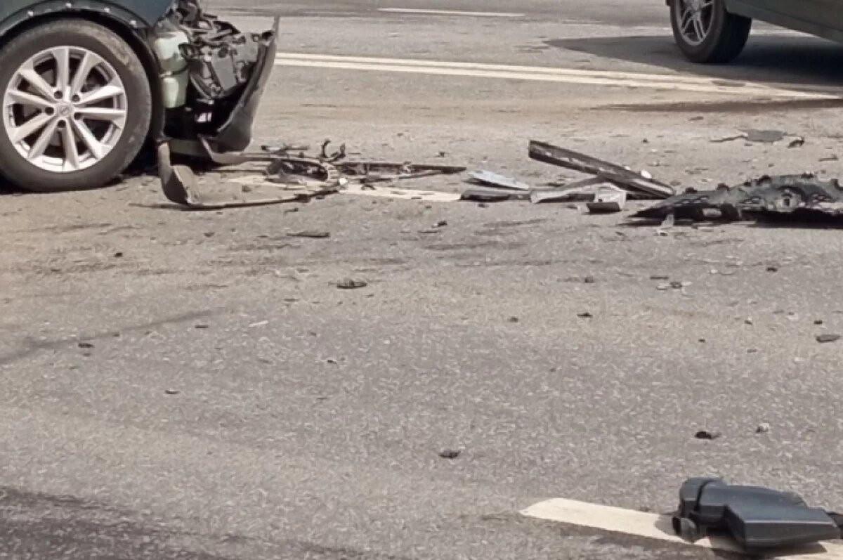    Полиция устанавливает личности погибших в ДТП с фурой на трассе под Тулой