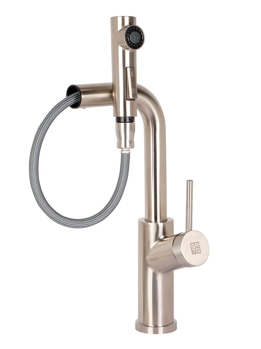 Фотография на белом фоне с обтравкой сделана в Фотостудии Контент