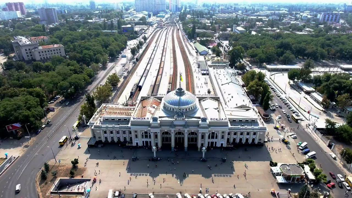 Одесская харьковская. Одесса вокзал. Одесский ЖД вокзал. Ж/Д вокзал в Одессе. Станция Одесса Главная.