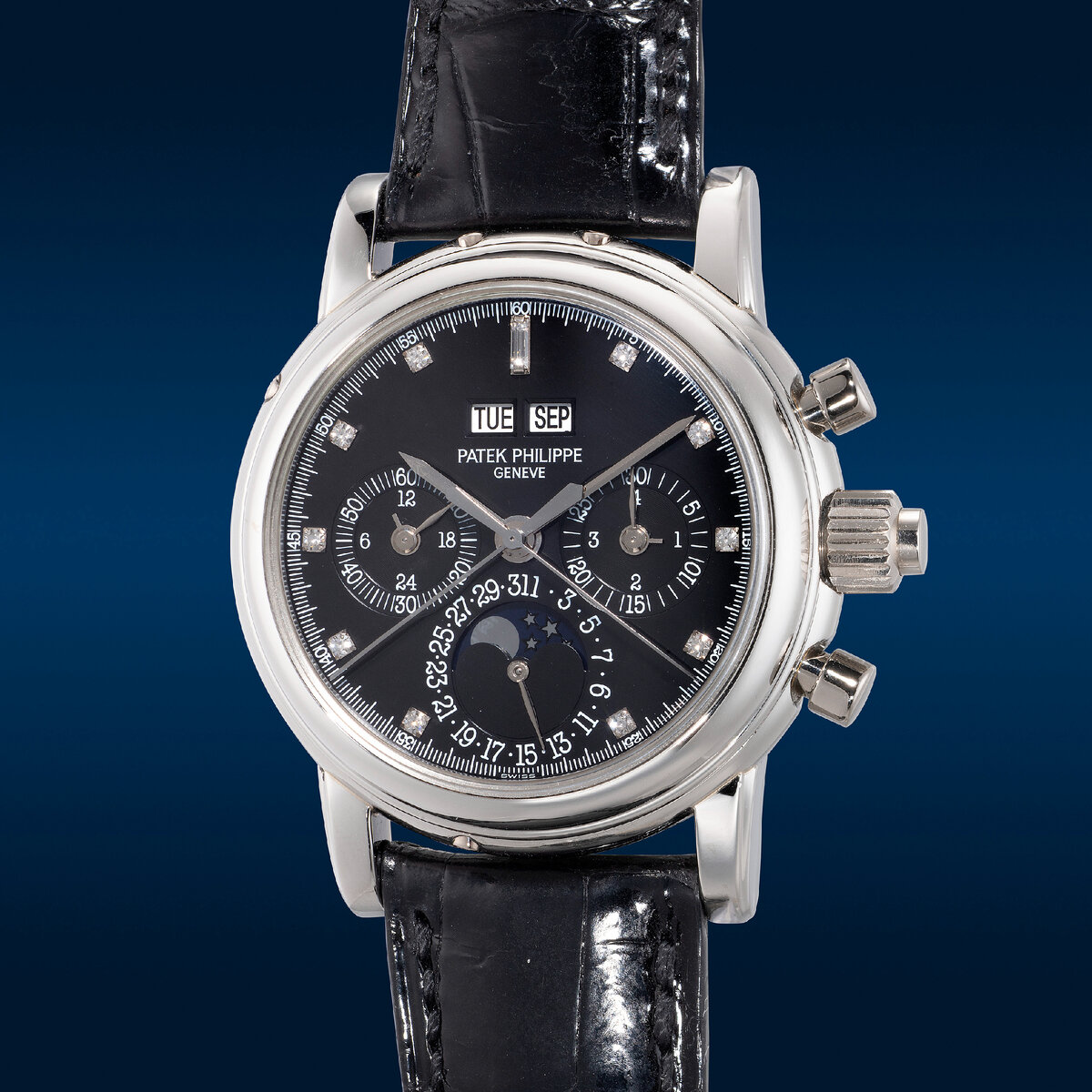 Patek Philippe Ref. 5004P-033 в 36,5 мм корпусе с хронографом, вечным календарем и индикатором лунных фаз