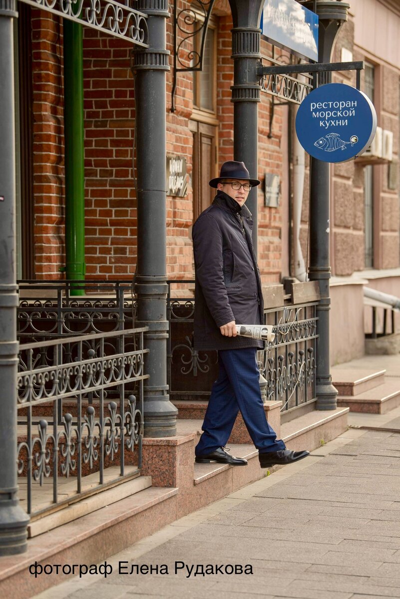 Иван знакомится с Марией.
Мария пытается узнать Ивана поближе.
Иван, начинает понимать женщин лучше.
Он в одном шаге от встречи с незнакомкой.
Глава 7 часть 3 Загадочная встреча. «Ань Вань» – дневник семейной жизни.
