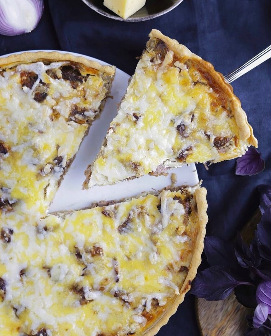 

А на сколько кусочков разрезаете пирог вы?
_________________________________
Выбери и разрежь свой пирог!👇🏻
Меню 🔍 https://vk.com/market-221195208
☎8 (391) 927-00-90

Хотите в числе первых получать выгодные скидки?
Подпишитесь на наши секретные рассылки:
👉 https://vk.cc/cpSAsK
🛎 Заказы принимаются:
Пн-Вс: 8:30 - 19:30;
Доставляем:
Пн-Вс: 10:00 - 21:00;

♦Скидка 10% при самовывозе (не суммируется с др. акциями и предложениями)
г.Красноярск

#времяпирогов
#пирогикраснгоярск
#доставкаедыкраснгоярск #пиццакраснгоярск #торткраснгоярск #кафе краснгоярск#доставкакраснгоярск