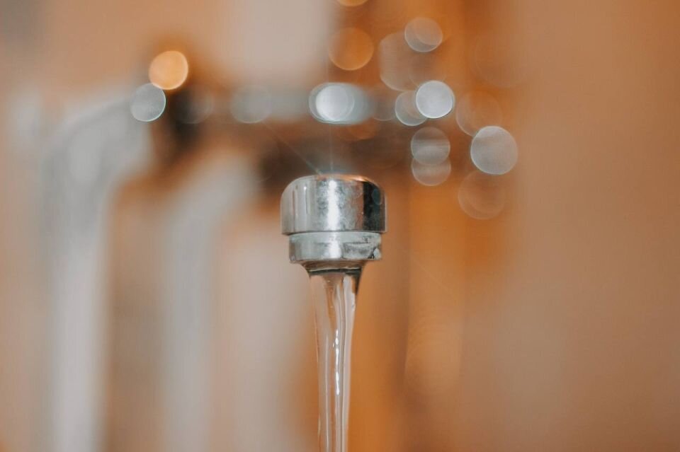    Вода, кран, ванная. Источник: Рита Перегудова