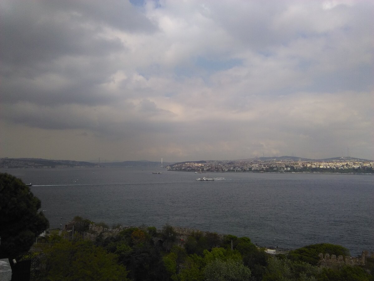 Вид на Босфор в Стамбуле. Фото автора
