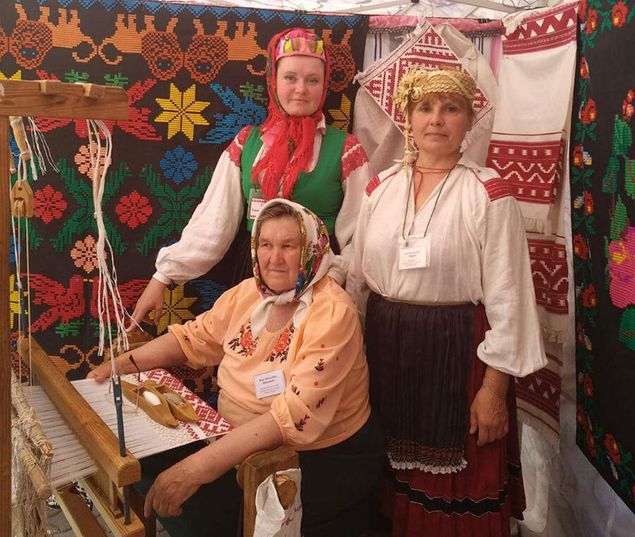     Мастера Копыльщины приняли участие в фестивале-ярмарке ”Весенний букет”