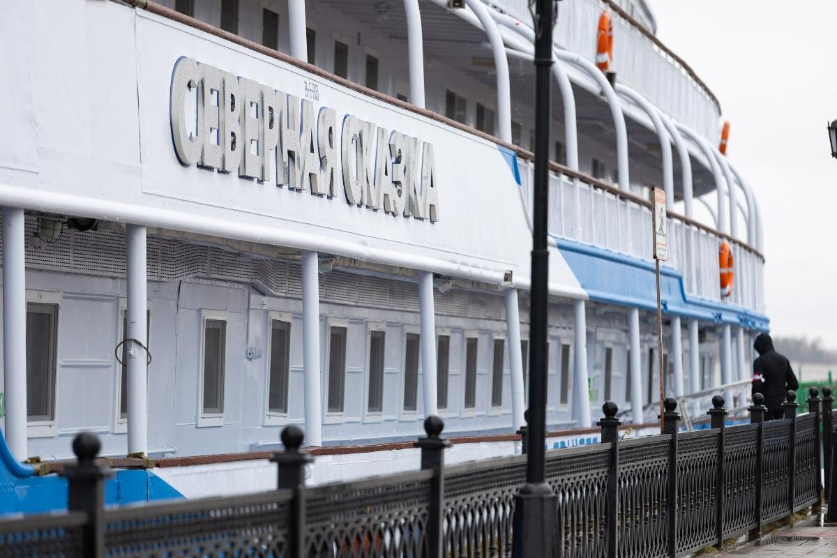    В Сургут пришел круизный лайнер «Северная сказка»