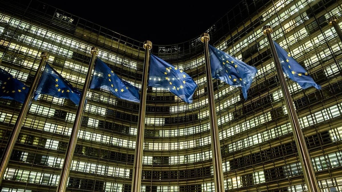 Фото: https://tvzvezda.ru/ (https://mcdn.tvzvezda.ru/storage/news_other_images/2023/12/17/2bcdc555e6cc4d0cbf6d68a418fb6e43.jpg)