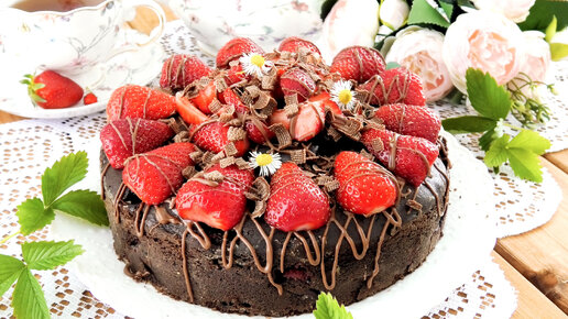 Ароматный летний пирог *Клубника в шоколаде* 🍓🍫