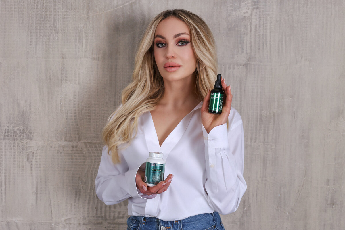 Данный регулятор аппетита демонстрирует еще более впечатляющие результаты при одновременном приеме с жидким хлорофиллом CHLOROPHYLL CONCENTRATE, также разработанным Аленой Николаевной в тандеме с брендом PROLIFEANDSKIN