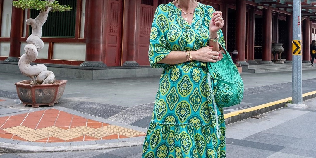 С длинным платьем ваш образ преобразится! 12 изысканных и женственных идей на лето для дам элегантного возраста