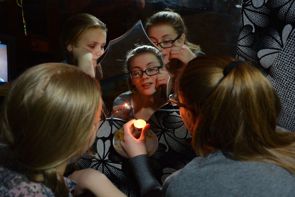    Психологи говорят, что все эти ритуалы – вещь не вредная. Андрей КОПАЛОВ, Архив «КП»