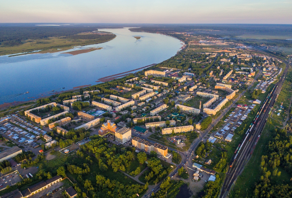Индекс г лесосибирск красноярский край. Лесосибирск Красноярский край. Набережная города Лесосибирска. Набережная Енисея Лесосибирск. Гор Лесосибирск Красноярского края.