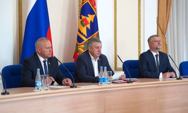    Брянская область в этом году соберет достойный урожай рапса