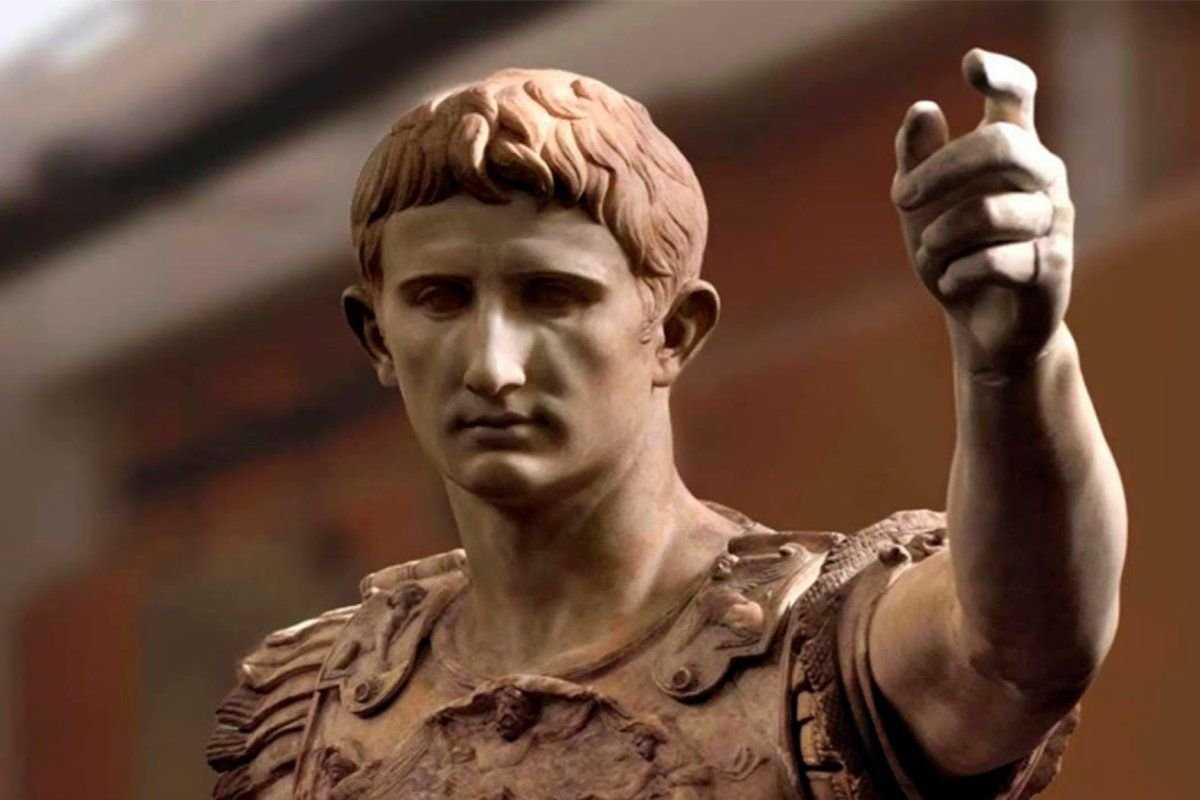 Август из Прима-Порта. Статуя.