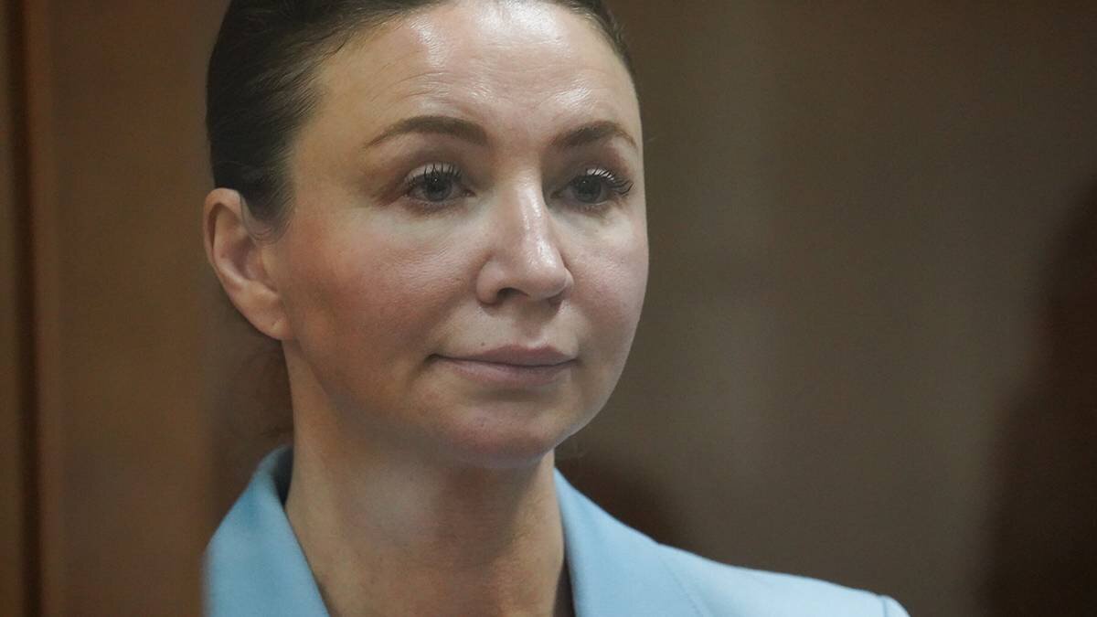 Блиновская в суде фото Суд оставил под арестом Елену Блиновскую Вечерняя Москва Дзен