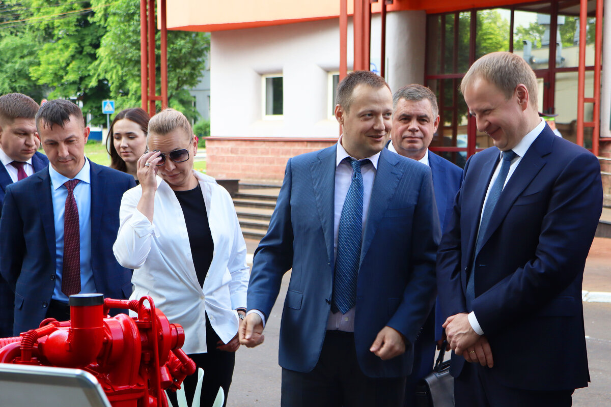 Губернатор Алтайского края Виктор Томенко, делегация деловых кругов региона  России находятся с рабочим визитом в Беларуси | Газета 