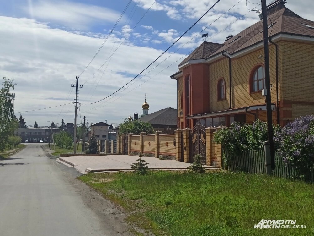    Поселок Смолино - место дорогое, рядом одноименное озеро. Фото:  АиФ/ Фото Надежды Уваровой