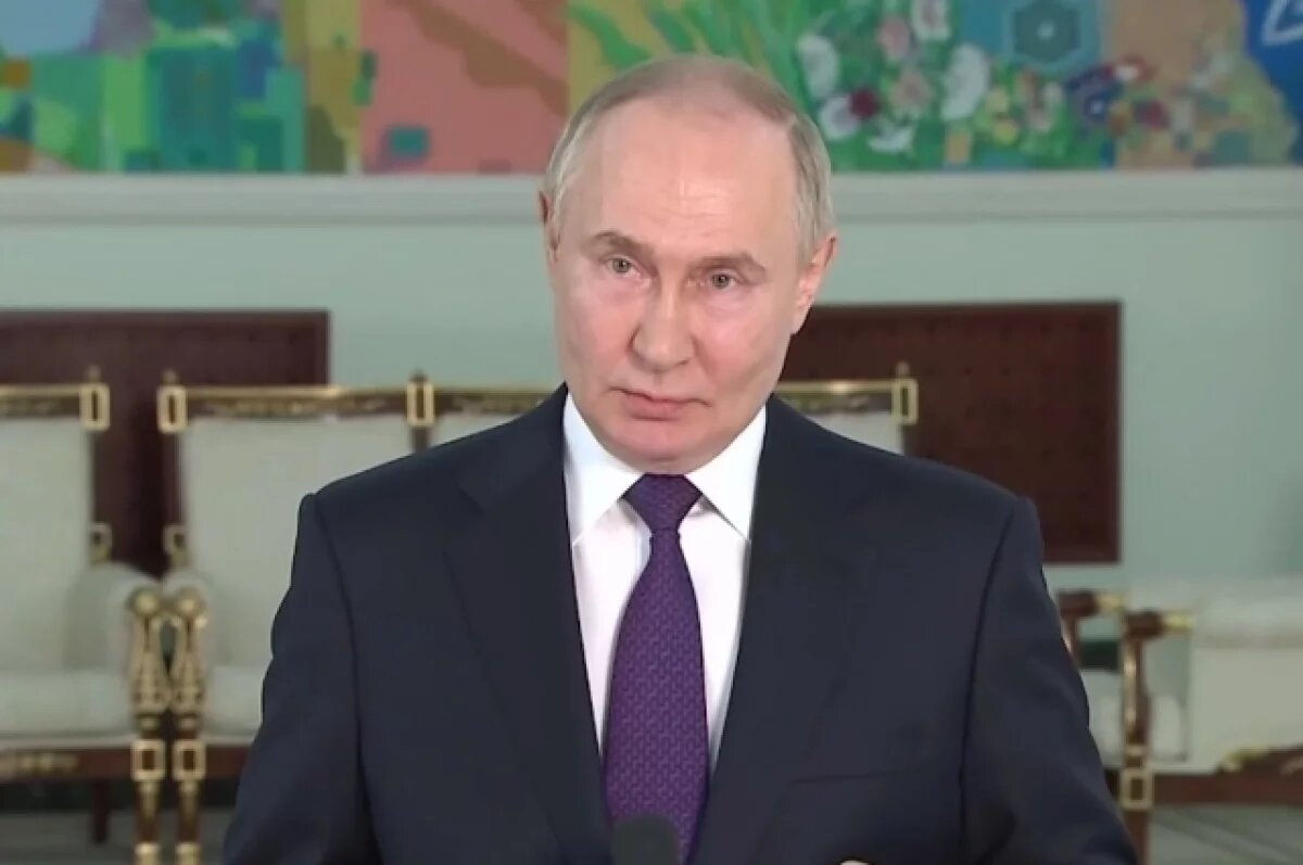    Путин: военное положение на Украине не пролонгирует итоги прошлых выборов