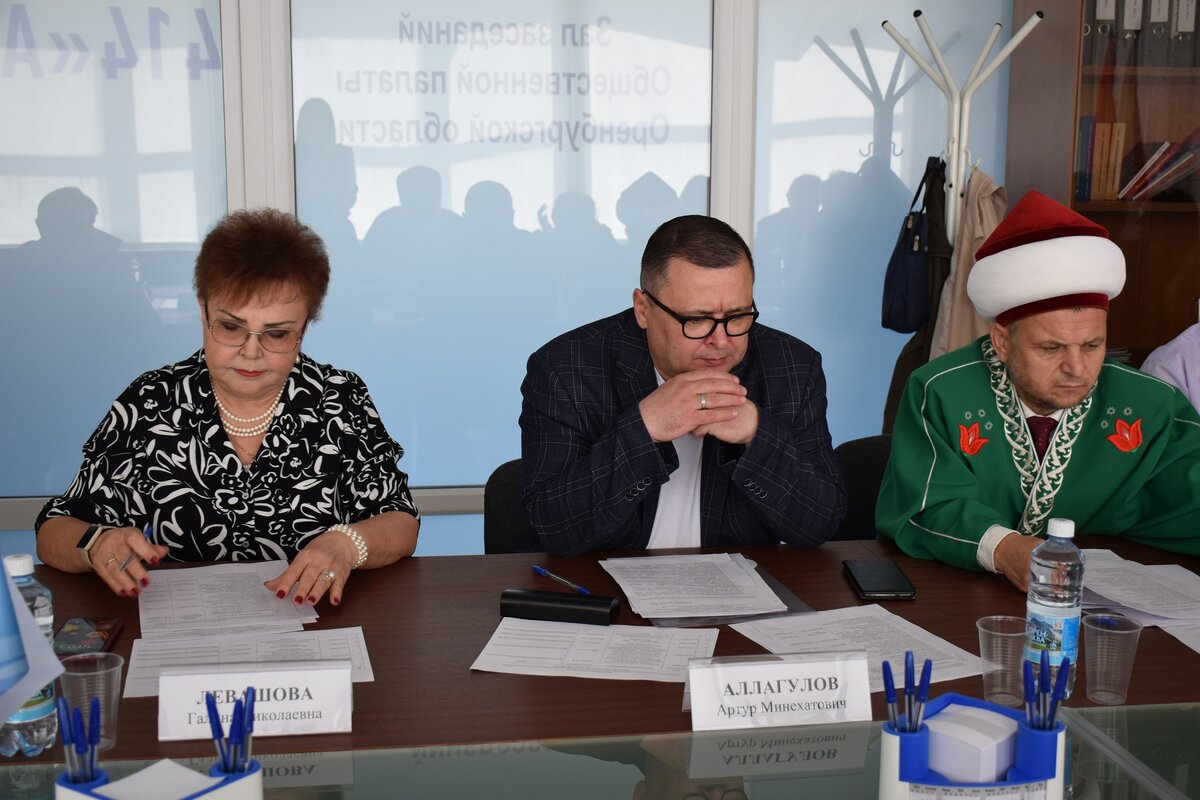    Общественная палата: как противостоять вызовам, угрожающим семейным устоям? Андрей Севостьянов