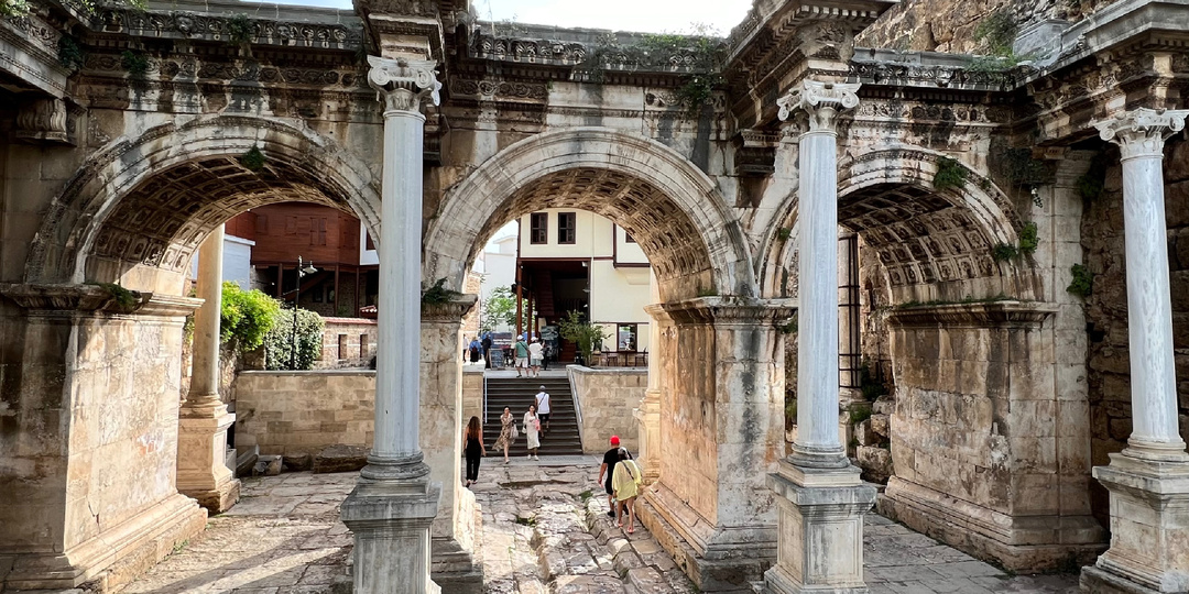 Как добраться из аэропорта Антальи в центр города