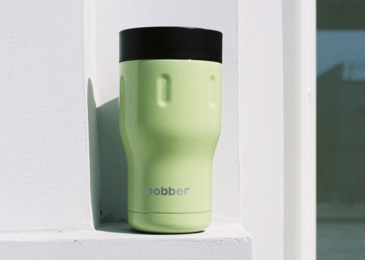 На фото термокружка Tumbler 350 