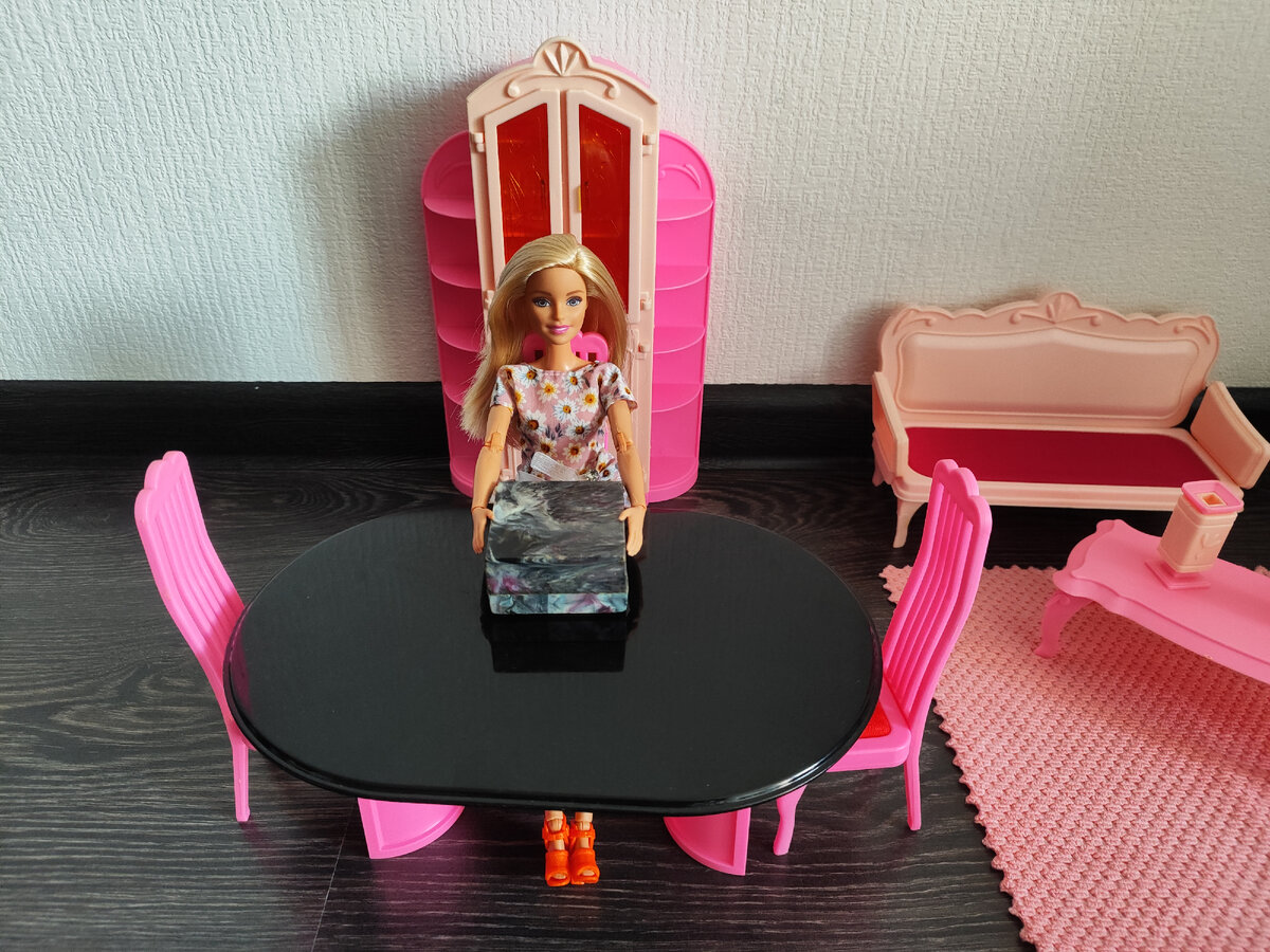 Аксессуары для волос для кукол Barbie. Фото автора.