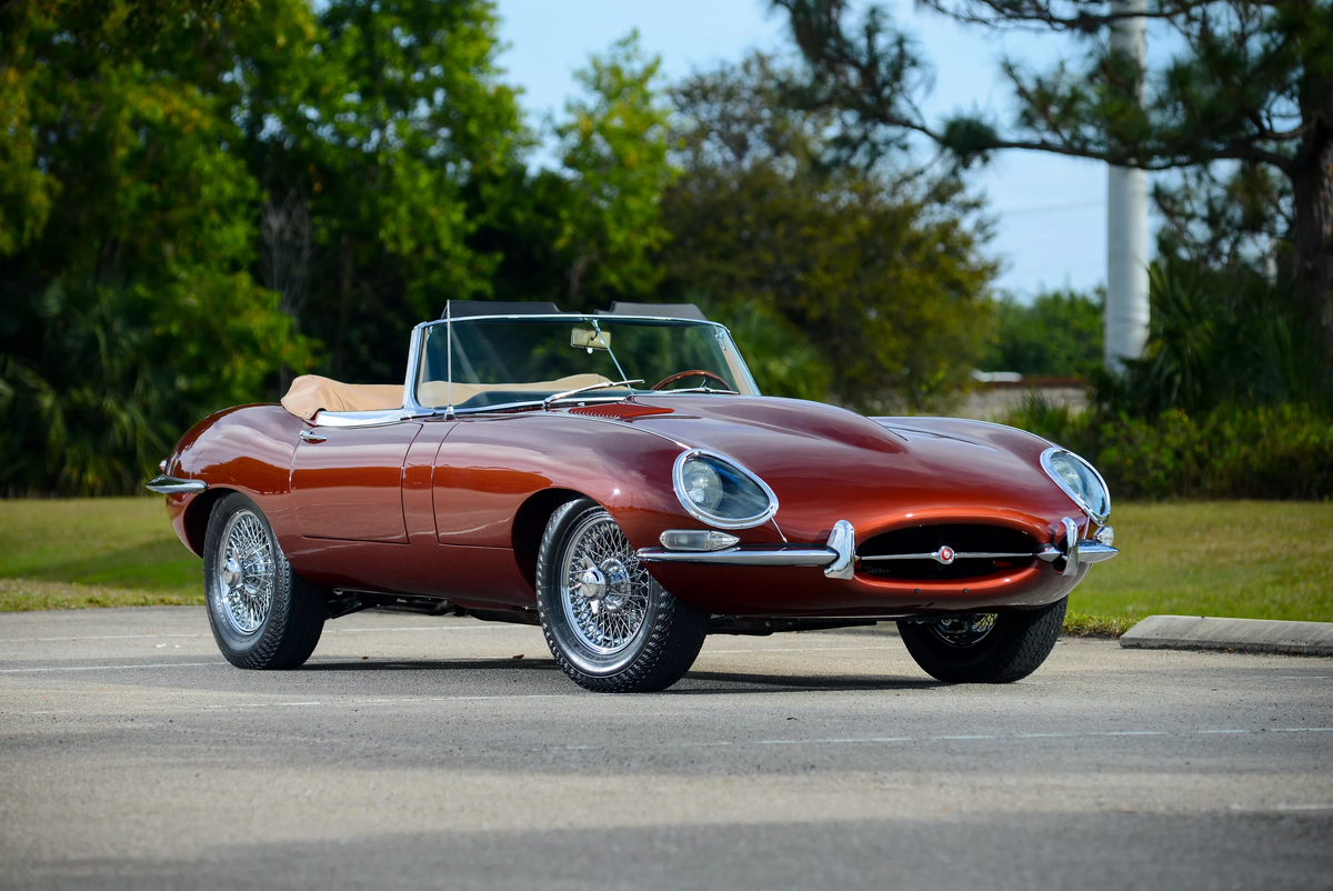 Jaguar E-Type: символ стиля и скорости | Легендарные автомобили | Дзен