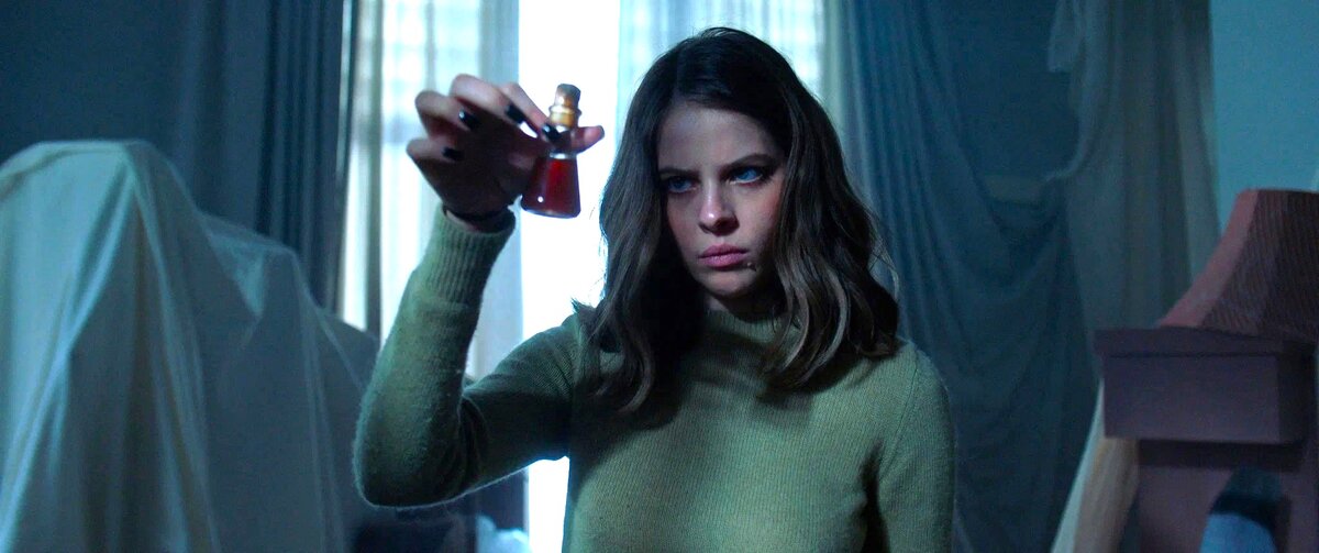 Кадр из к/ф «Отражение тьмы».