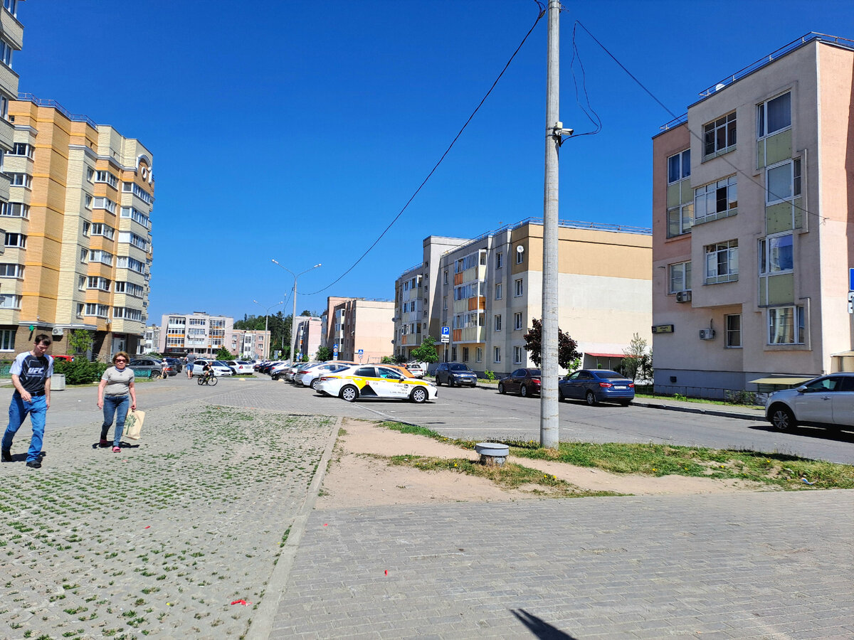 Вот она улица Мещера и конечная Сакраменто. Похож этот район на Сакраменто?