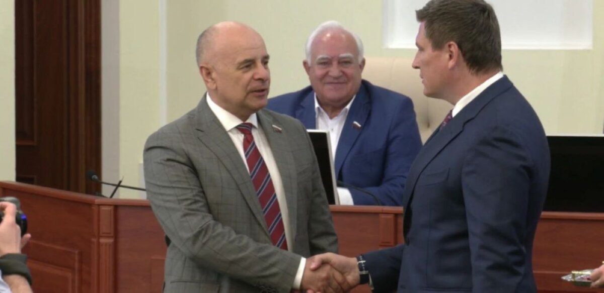    Денис Барченков награждён Почётным знаком Курской областной Думы