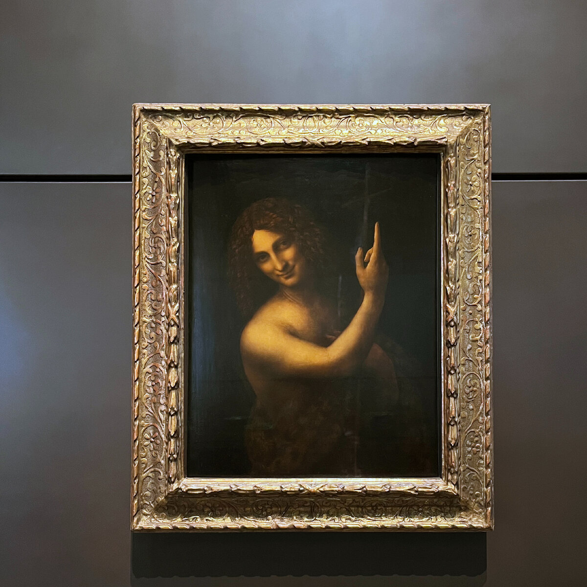 "Иоанн Креститель" Леонардо да Винчи в Лувре Абу-Даби. Фото автора