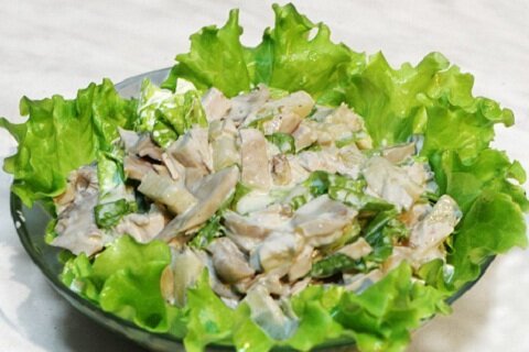 Рецепт Салат с курицей и шампиньонами 
