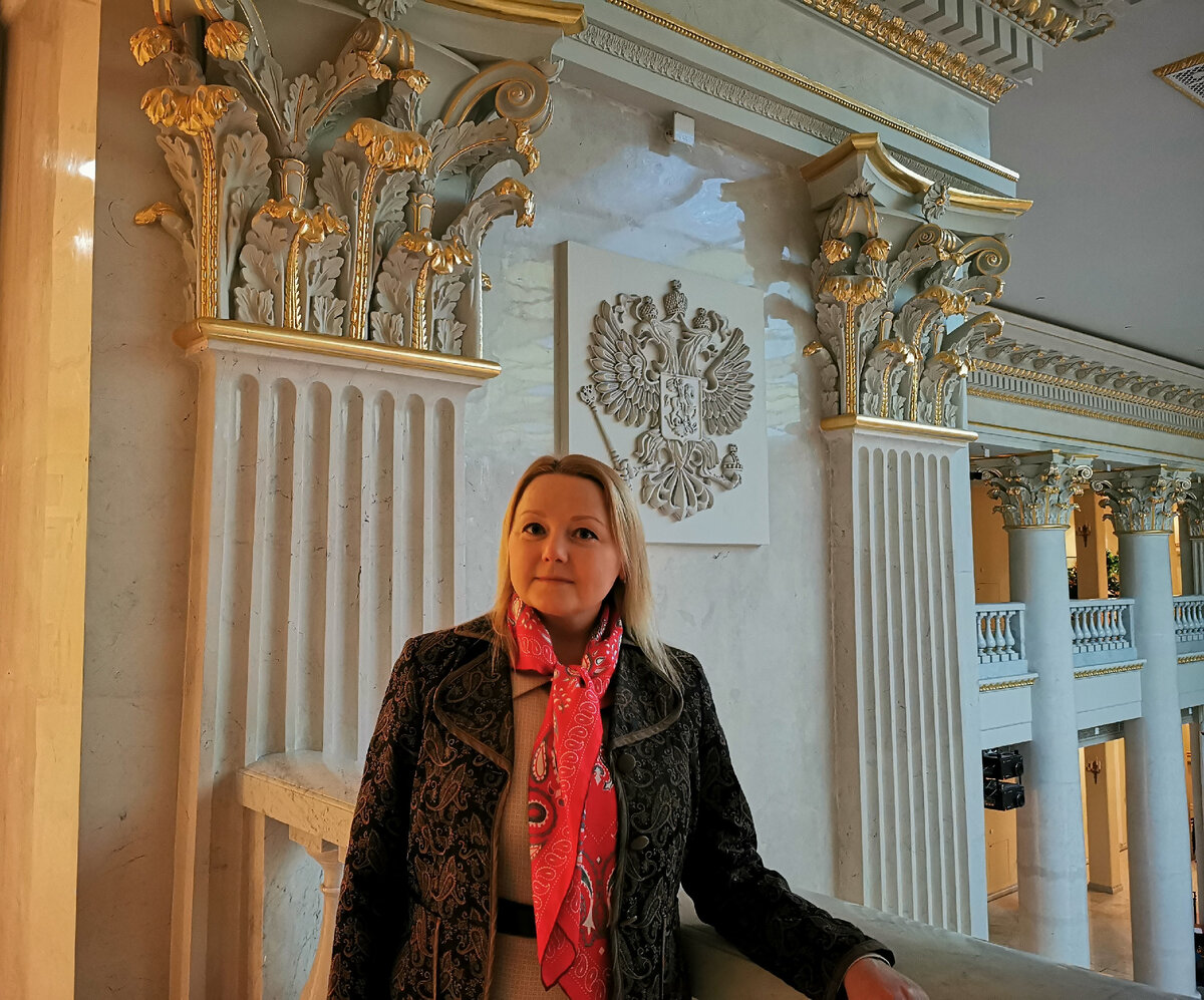 Жанна Швыдкая, писатель, автор книг "Огранка" и "Метаморфоза" декалогии "Гравитация жизни"