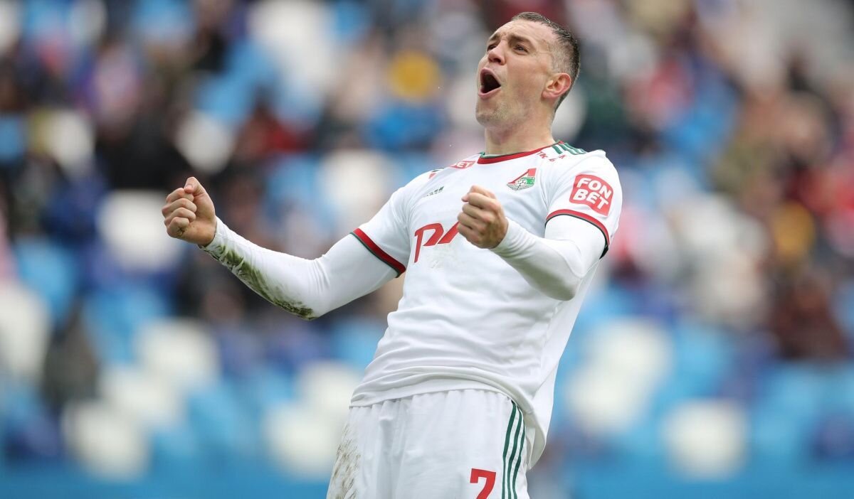     Артём Дзюба. Источник: vk.com/fclokomotiv Автор фото: Пресс-служба ФК "Локомотив"