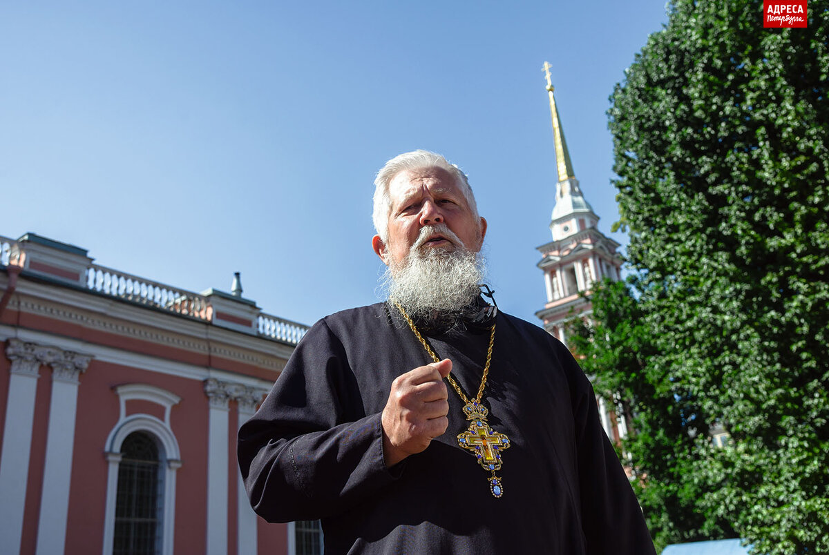 
Настоятель Крестовоздвиженского казачьего собора отец Владимир Сергиенко. Фотография Светланы Пажильцевой