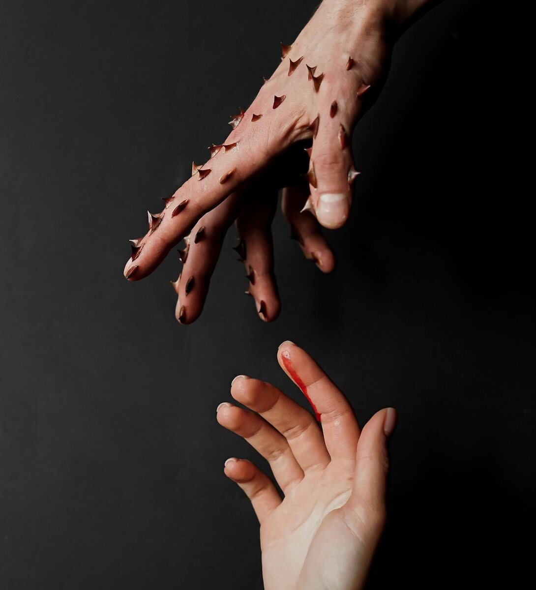 Газлайтер методично и планомерно морально уничтожает жертву, чтобы она действовала в его интересах. Фото с сайта pexels.com, используется по лицензии Creative Commons