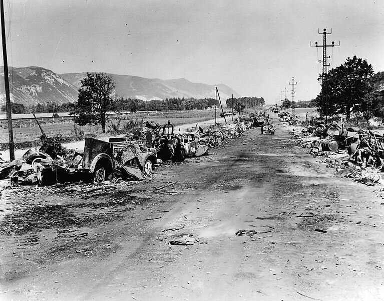 Резиновые лодки 1944 года. Брестская крепость в день освобождения. Найдена в 1944. Найдена в 1944. Найдена в 1944.