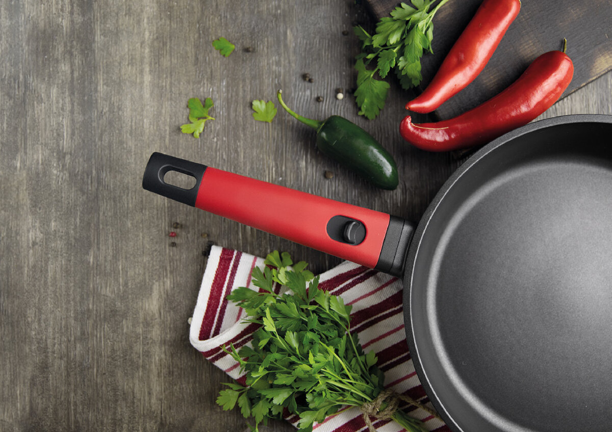 Сковорода со съемной ручкой NADOBA коллекции Gusta 