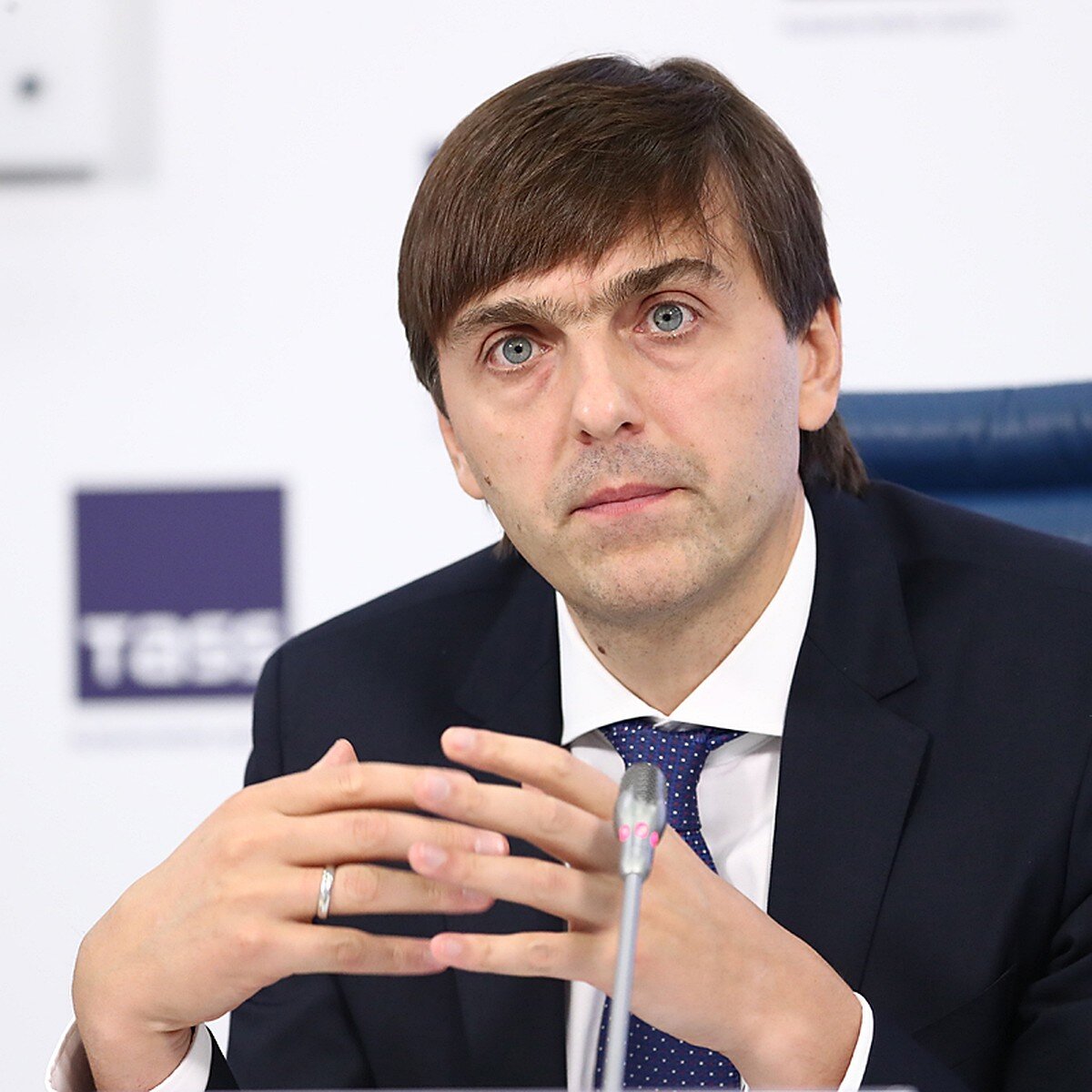 Кравцов: "Ничего не вижу".