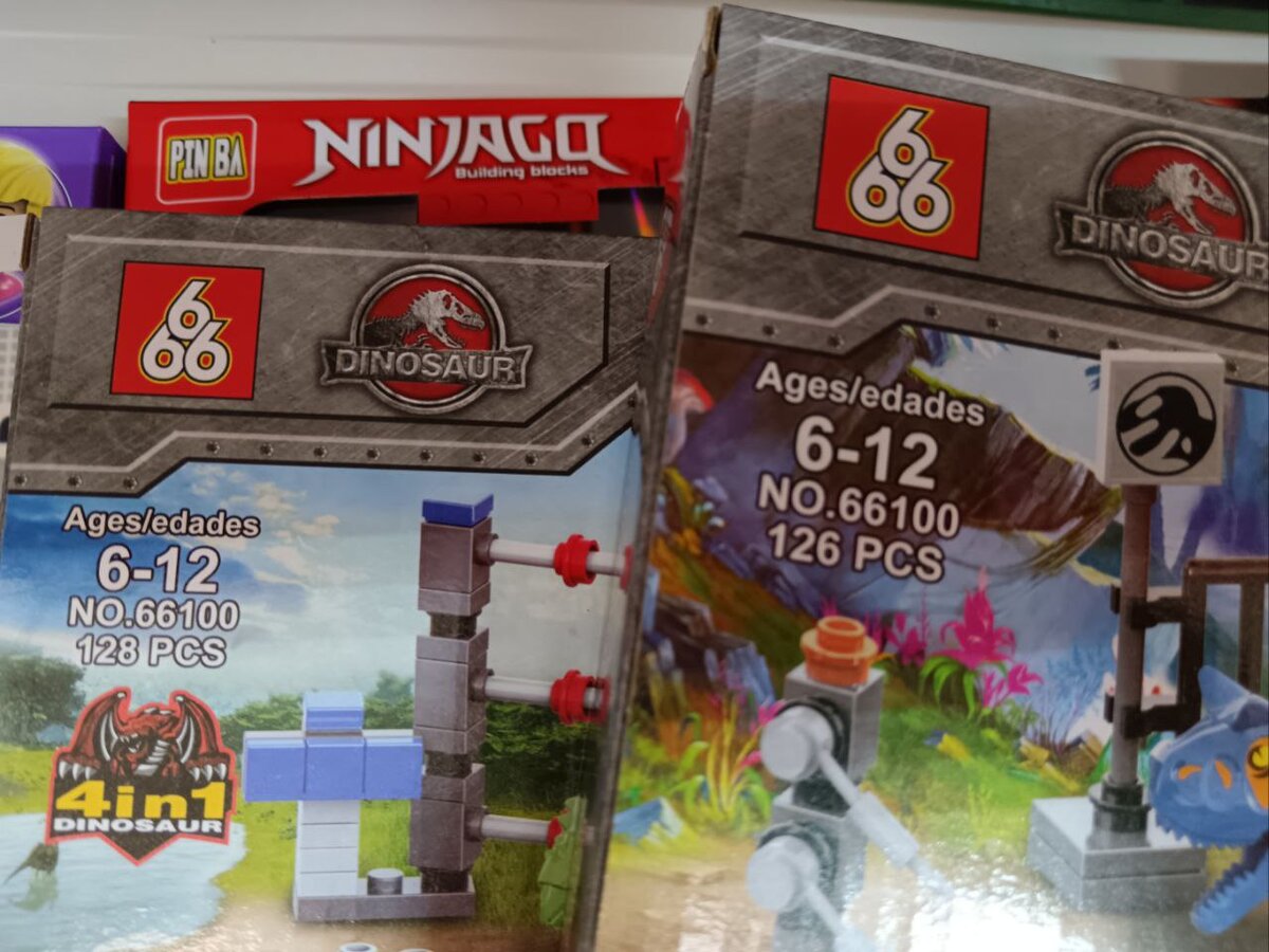 Такие игрушки со знаком сатаны продаются в России. Канал ZS