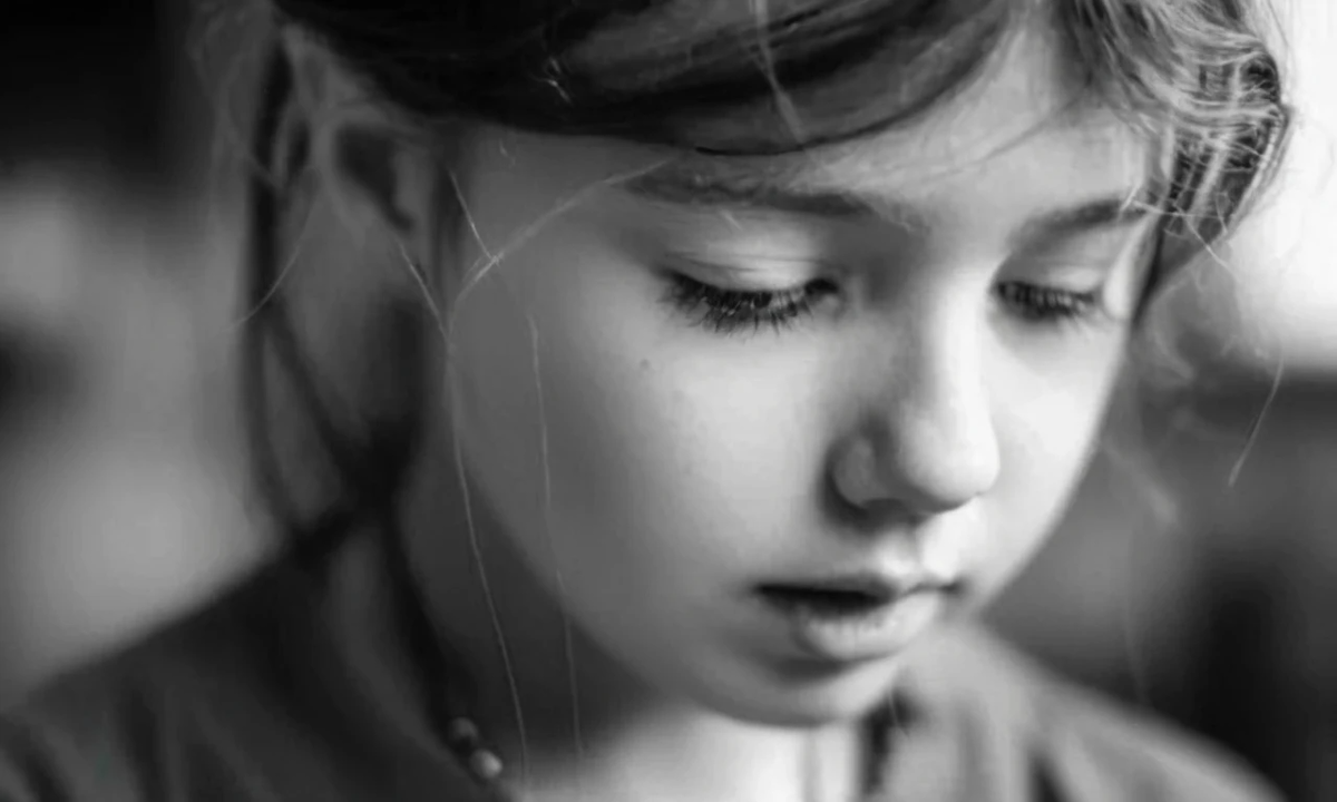 Лена не сердилась, понимала, что мама устаёт.