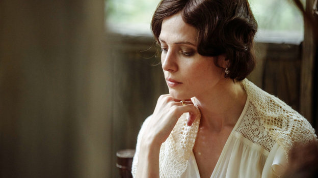    Юлия Снигирь.Кадр из фильма «Мастер и Маргарита»