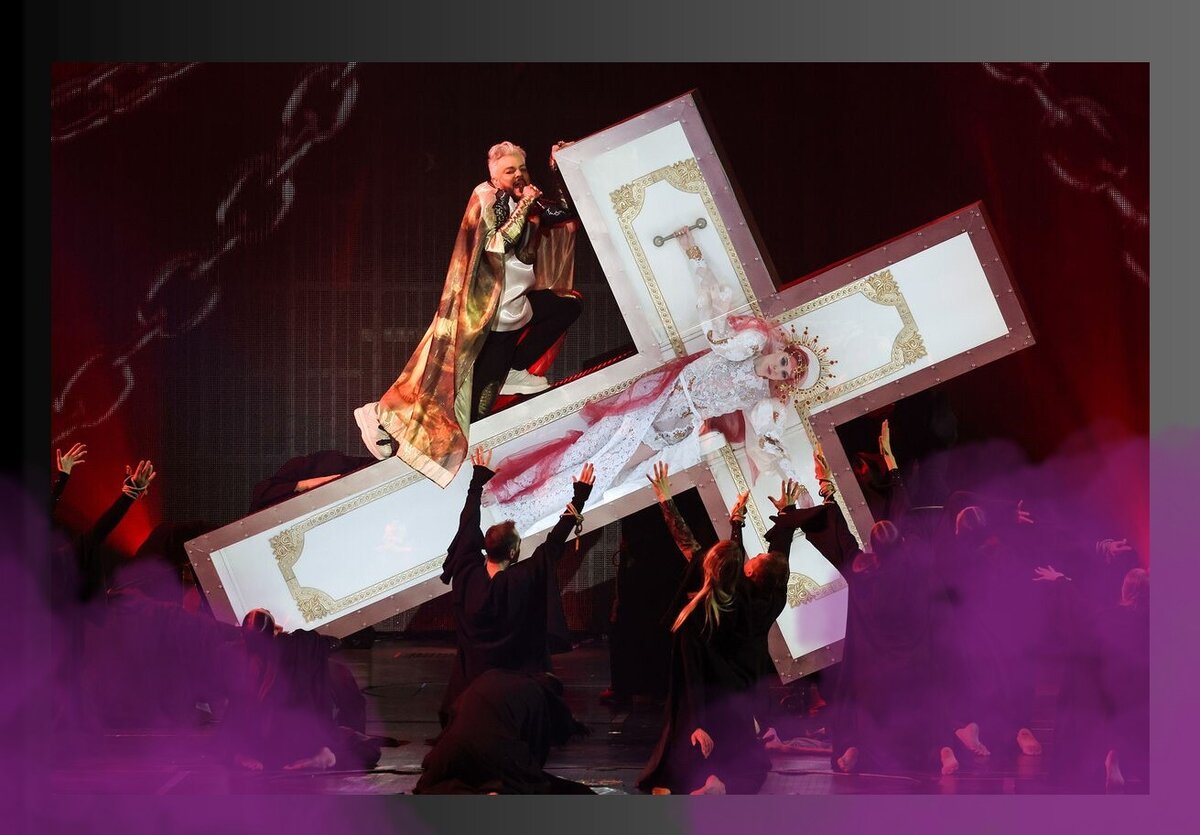 Осквернение православного креста Киркоровым на собственном 55-летнем юбилее. Канал ZS  