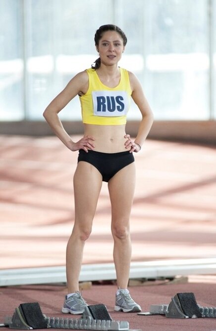 Фигура песочные часы. Довольно симметричная.