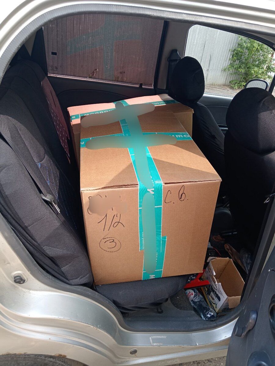 Если бы это не были постоянные клиенты - пошли бы лесом, 