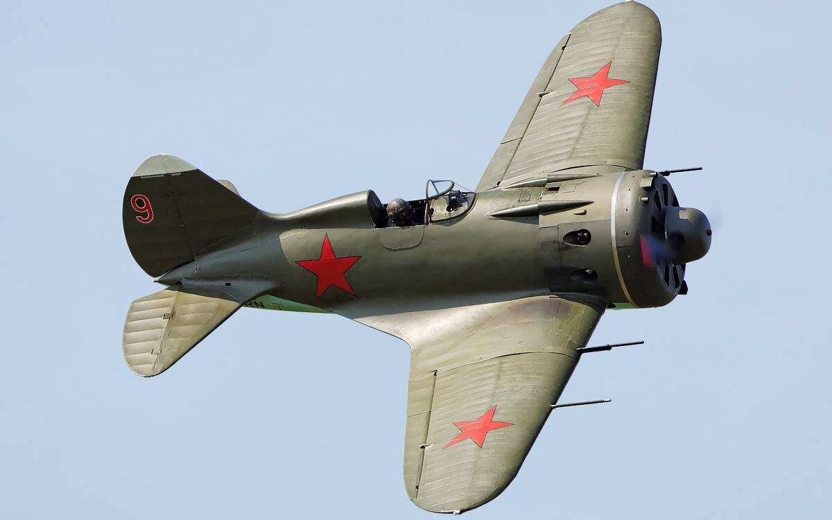 Самолет И-16, фото из открытых источников, листаем галерею -->>