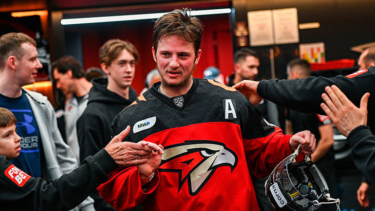    Владимир Ткачев.ХК «Авангард»